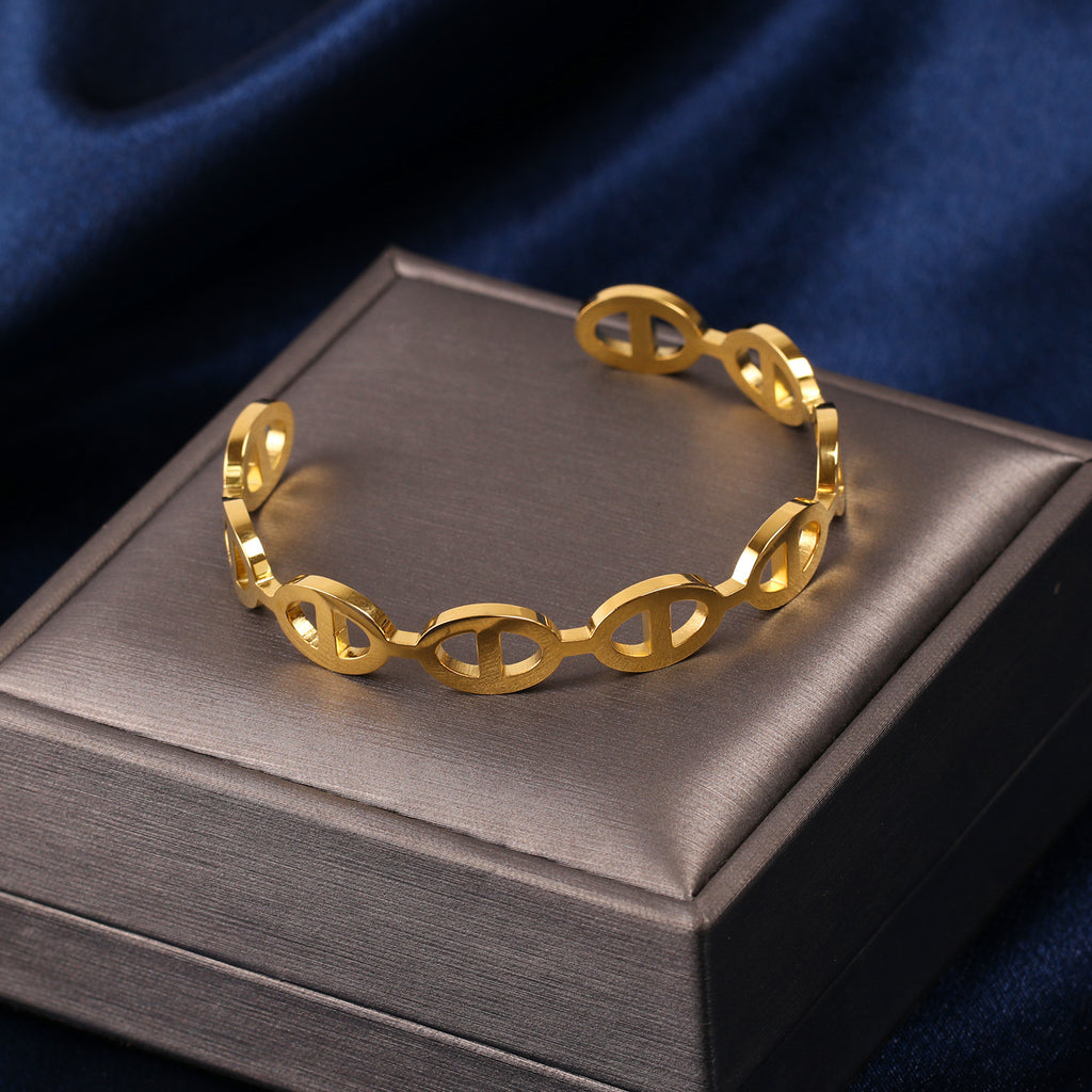 Fashion 61# Titanium Steel Bracelet Steel Color Titanium Steel Geometric Hollow Pig Nose Open Bracelet
