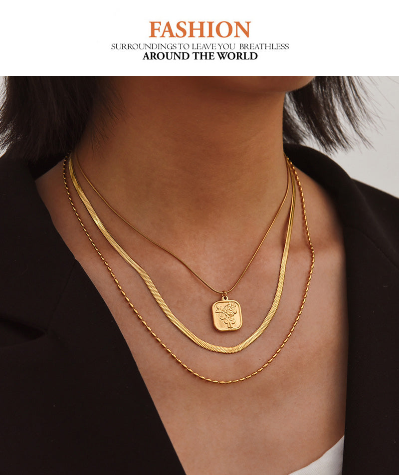 Fashion Gold Titanium Steel Square Flower Pendant Necklace
