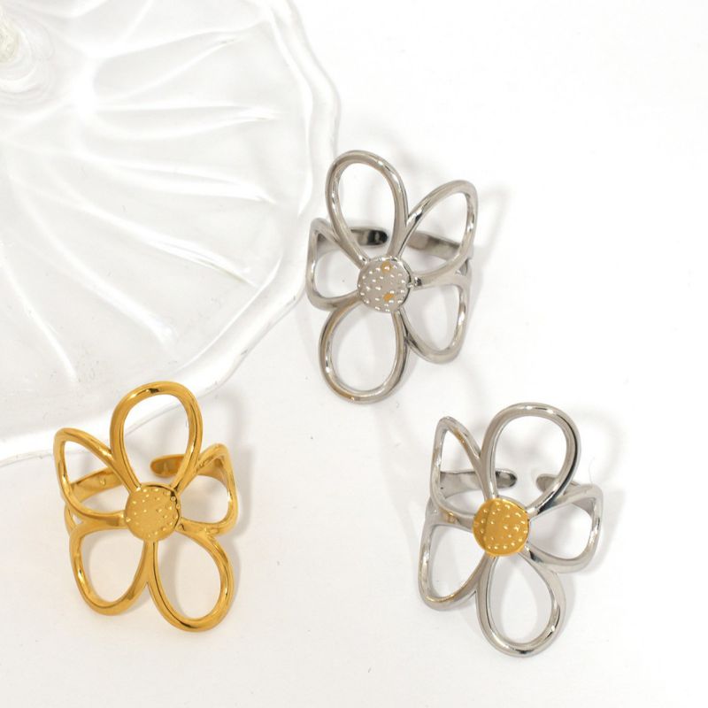 Flowers 3 Stainless Steel Flower Ring