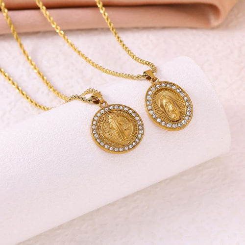 B1 Necklace A Stainless Steel Diamond-encrusted Portrait Necklace