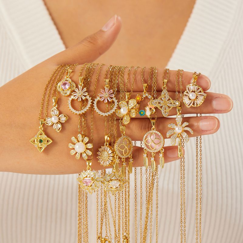 Gold 9 304 Stainless Steel Diamond Flower Necklace