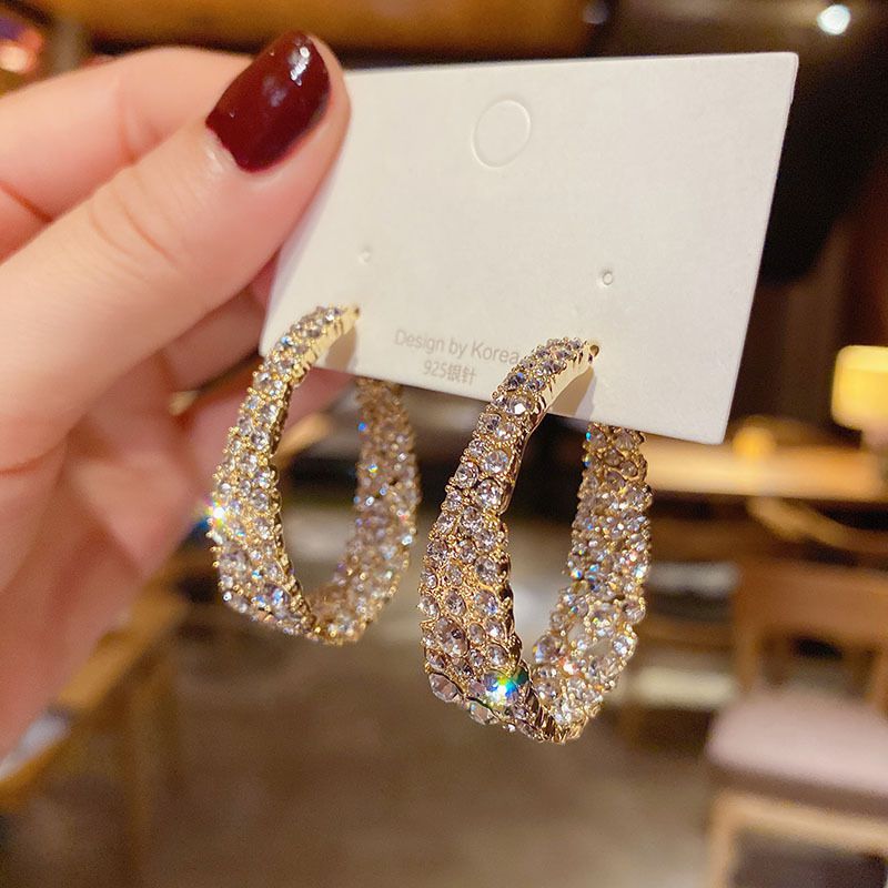 Style 1 Alloy Diamond-encrusted Teardrop-shaped Earrings