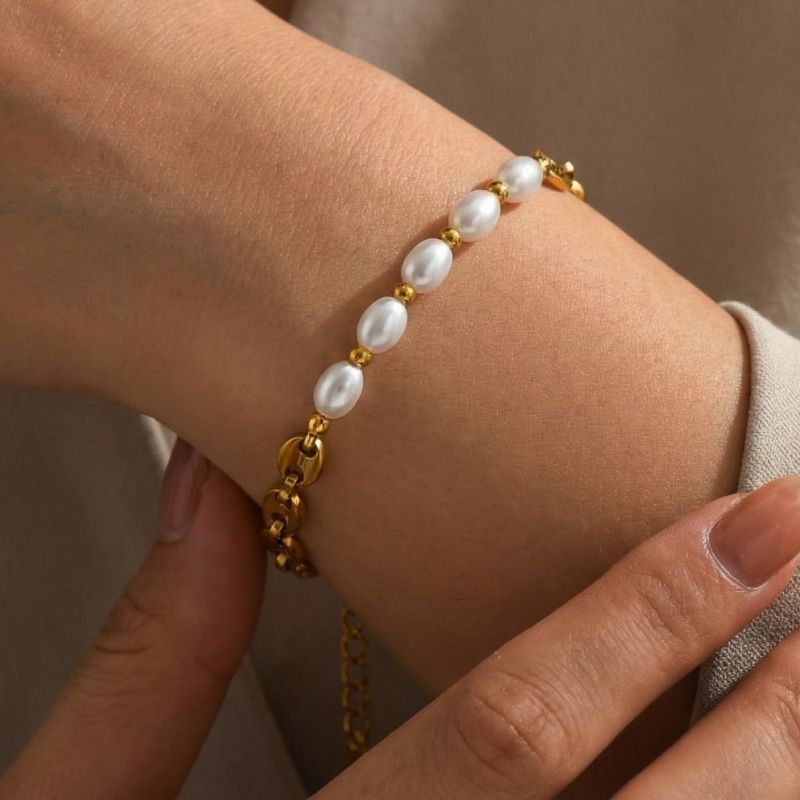 Gold Stainless Steel Pearl Pig Nose Bracelet