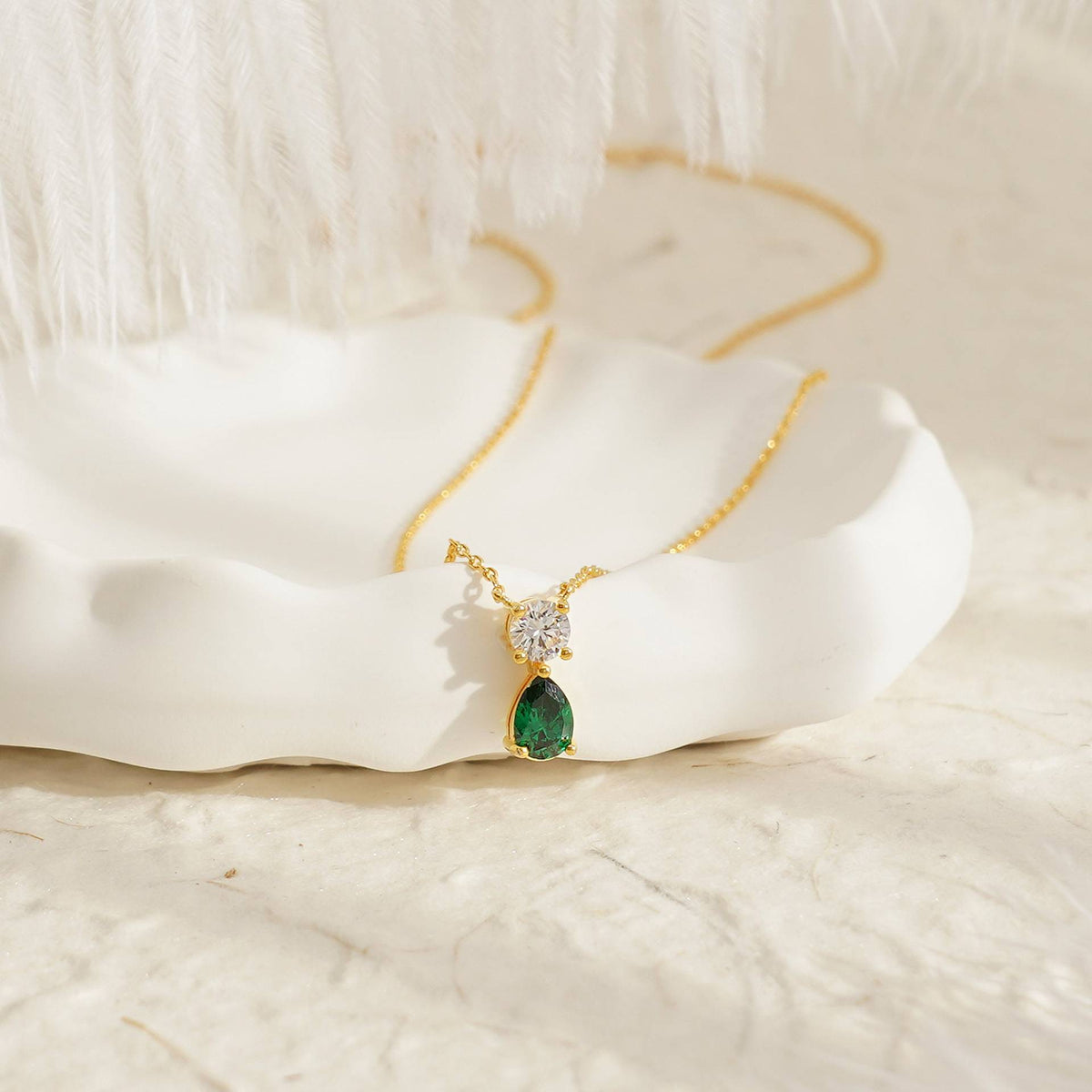 April + Transparency Titanium Steel Diamond-encrusted Teardrop Necklace