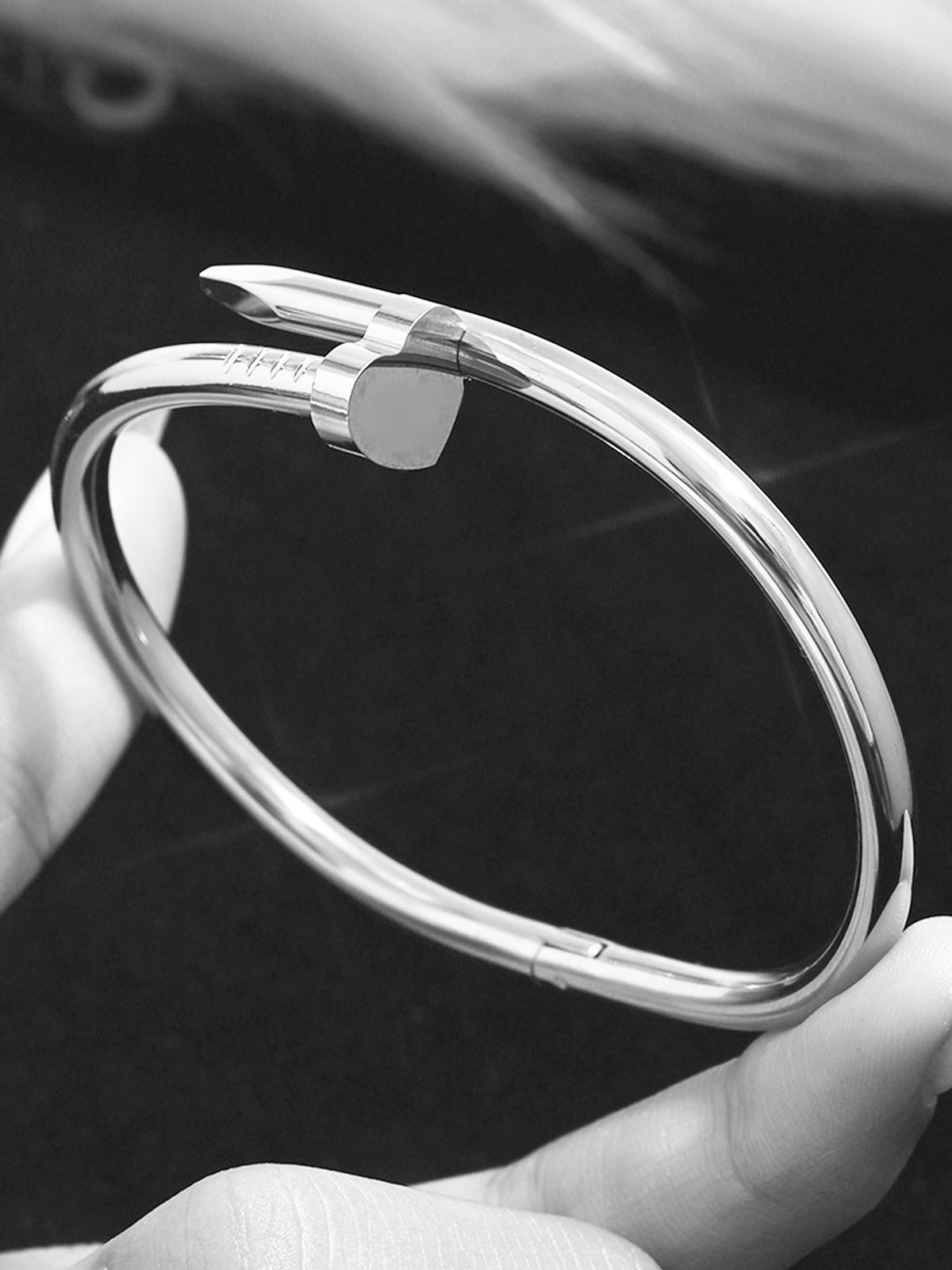 Bracelet 4# Titanium Steel Round Bracelet With Diamonds