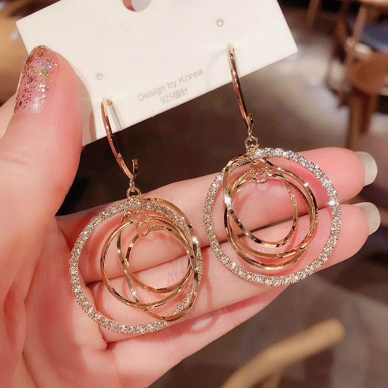 Style 1 Alloy Diamond-encrusted Teardrop-shaped Earrings