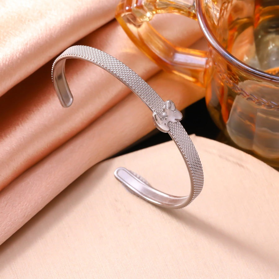 White Five-petal Flower Bracelet 18k Gold Plated Five Leaf Clover Bear Steel Bangle