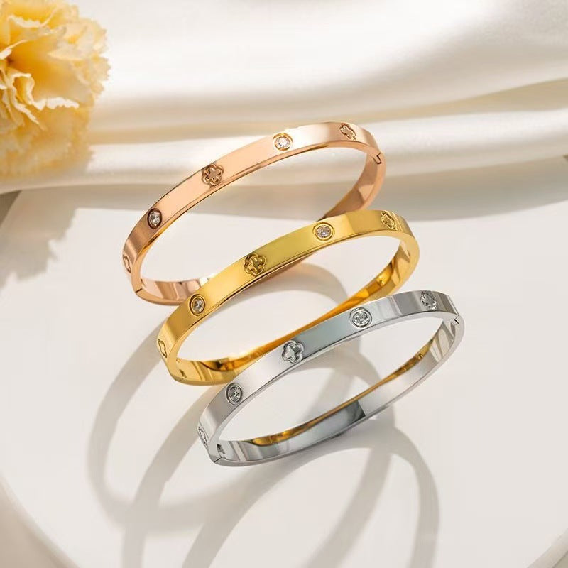Rose Gold Titanium Steel Diamond-encrusted Four-leaf Clover Bracelet