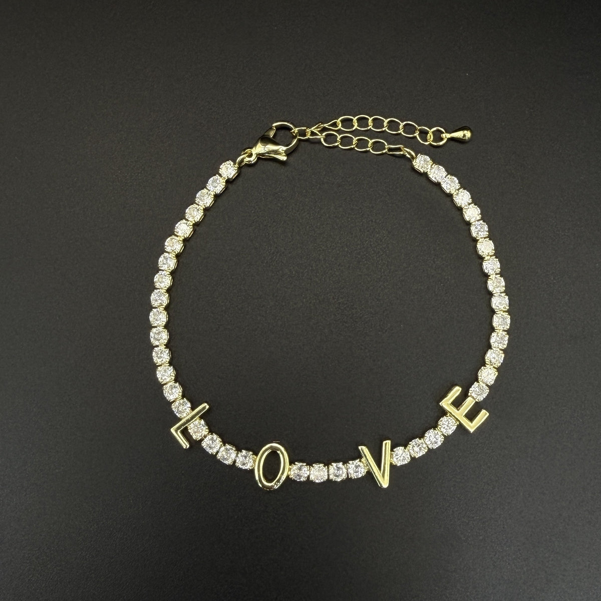 White Gold Mama Metal Diamond-encrusted Letter Bracelet