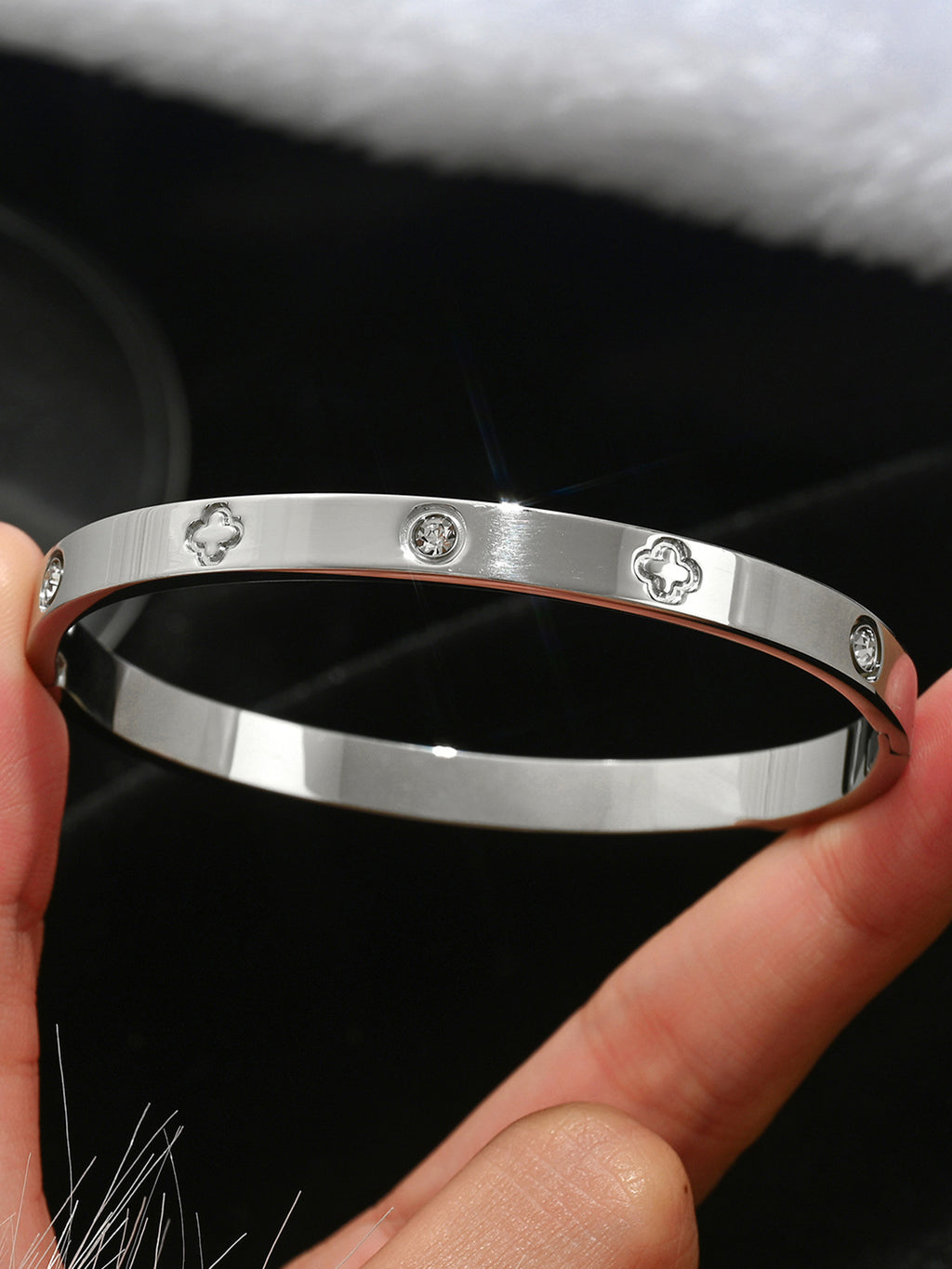 Bracelet 4# Titanium Steel Round Bracelet With Diamonds