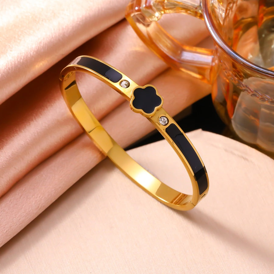 Black Five-petal Flower Bracelet 18k Gold Plated Five Leaf Clover Bear Steel Bangle