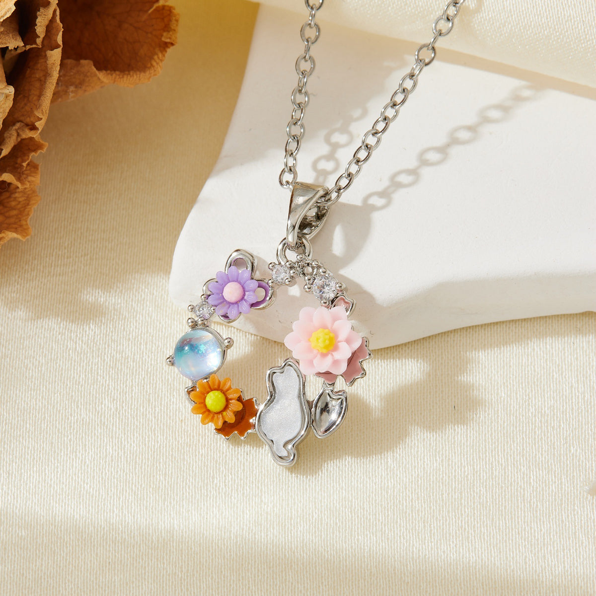 Golden 4# 304 Stainless Steel Diamond-studded Sunflower Necklace