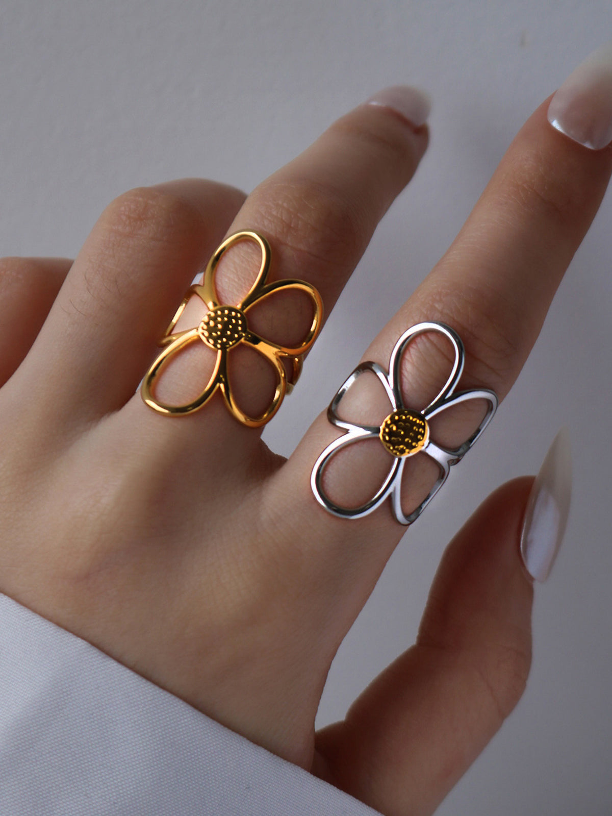 Flowers 3 Stainless Steel Flower Ring