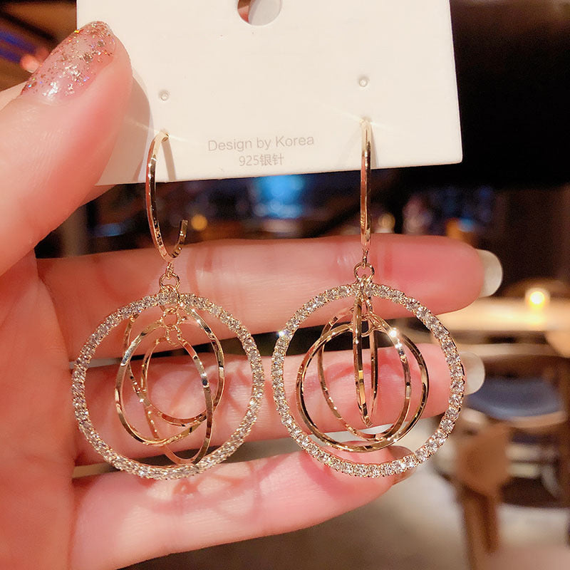 Style 1 Alloy Diamond-encrusted Teardrop-shaped Earrings