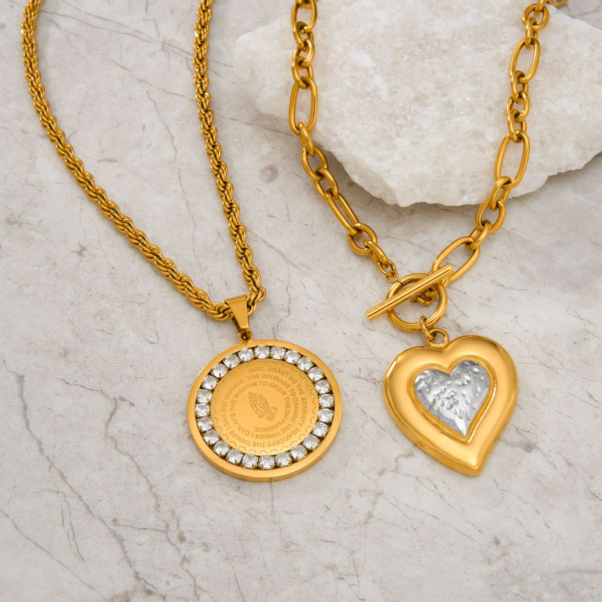 Gold Titanium Steel Ot Buckle Heart Necklace Inlaid With Zirconium