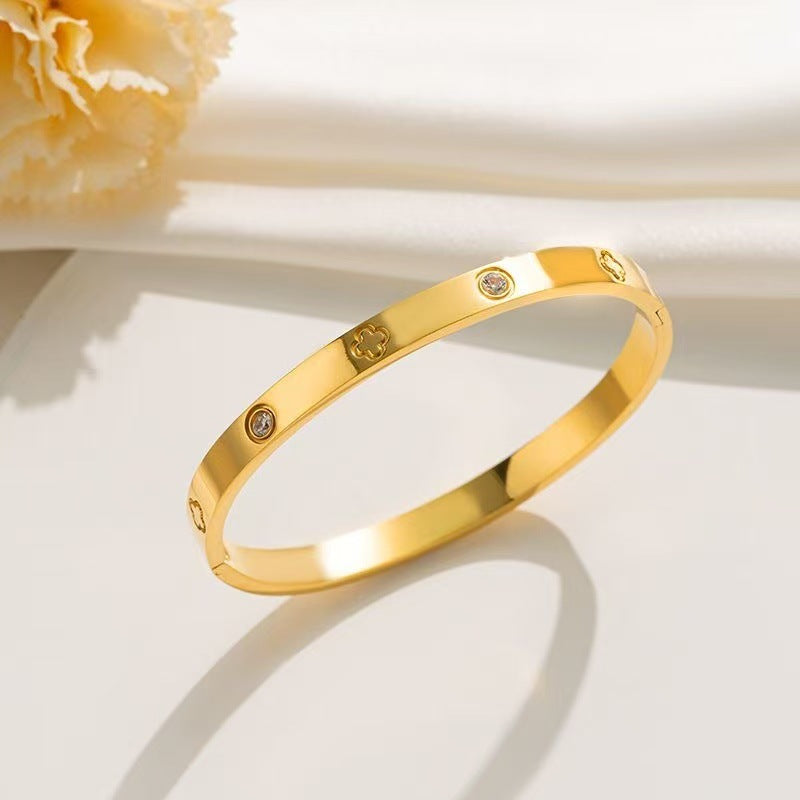 Rose Gold Titanium Steel Diamond-encrusted Four-leaf Clover Bracelet