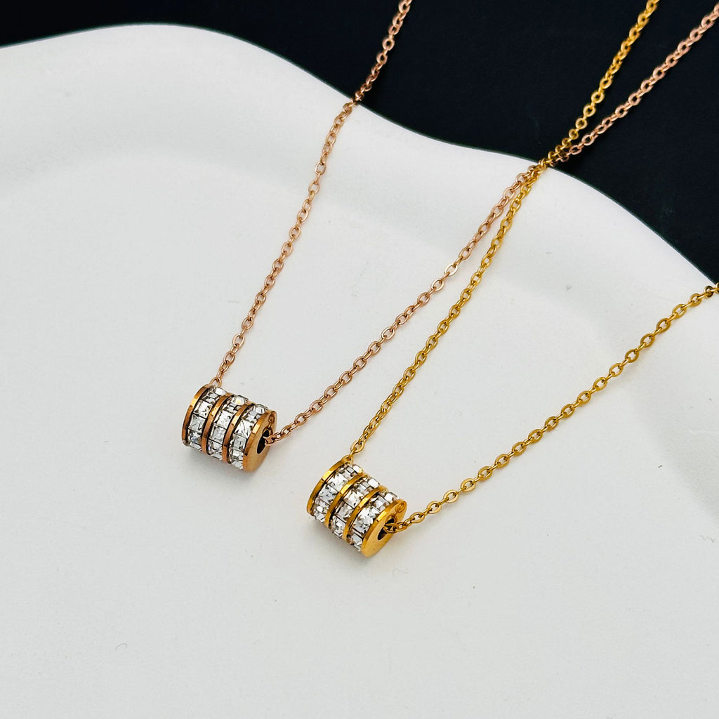 Three-ringed White Diamond Steel Color Titanium Steel Small Waist Necklace Non-tarnish Simple Choker