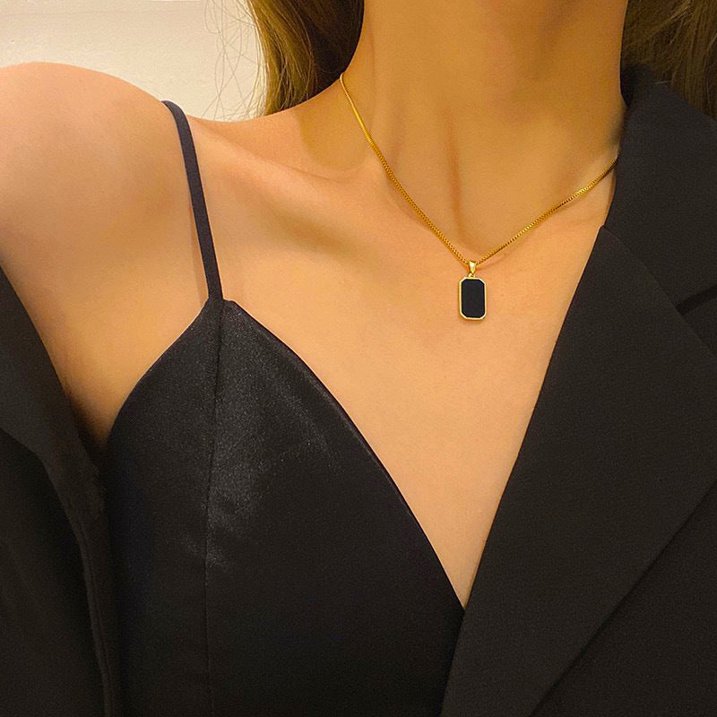 Gold + Black Oval Lace Titanium Steel Oval Necklace