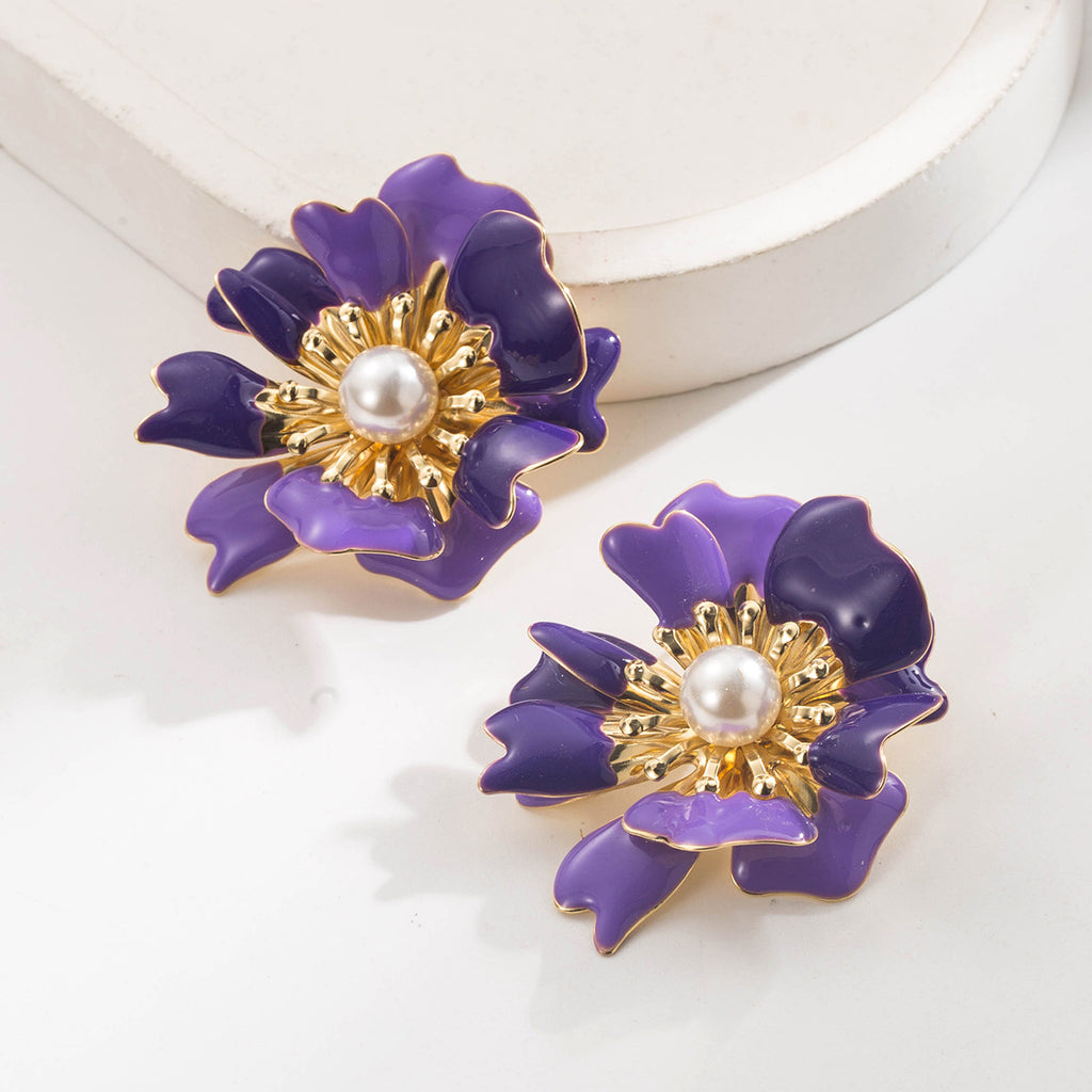 White Alloy Pearl-inlaid 3d Flower Earrings