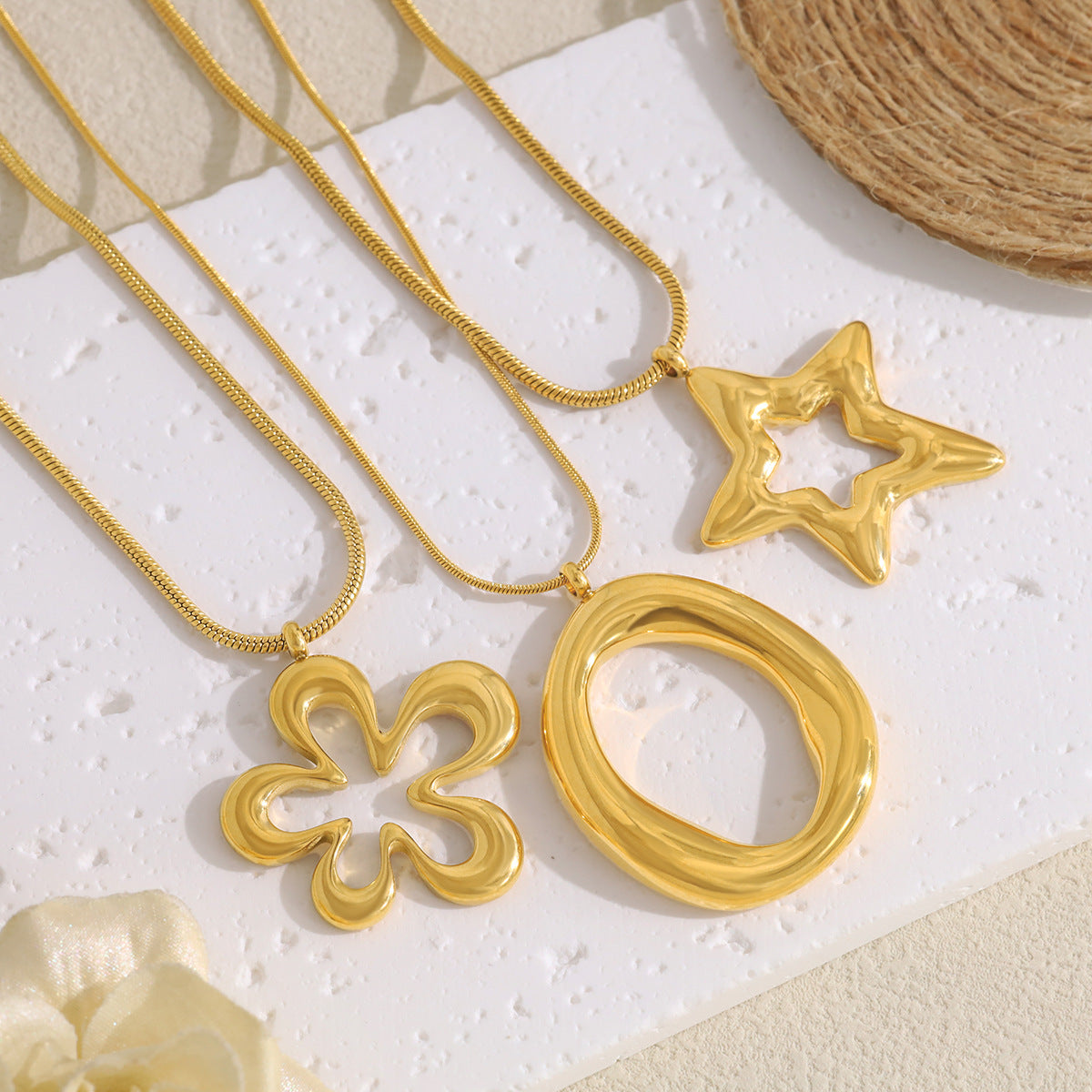 Flowers Titanium Steel Hollow Flower Necklace