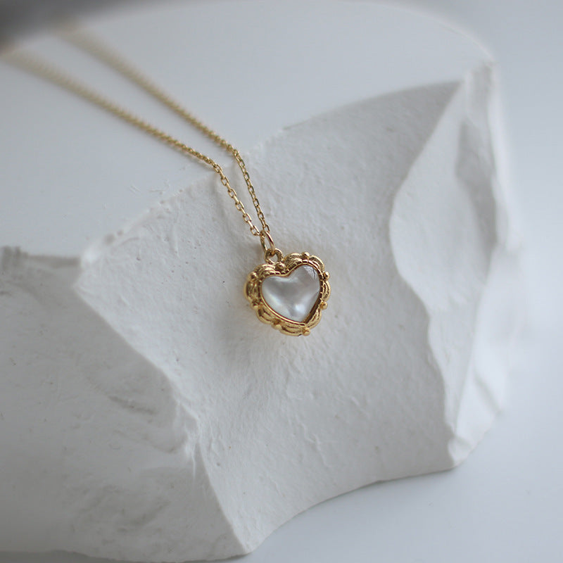 Gold Mother Of Pearl Heart Pendant Necklace Titanium Steel Minimalist Choker