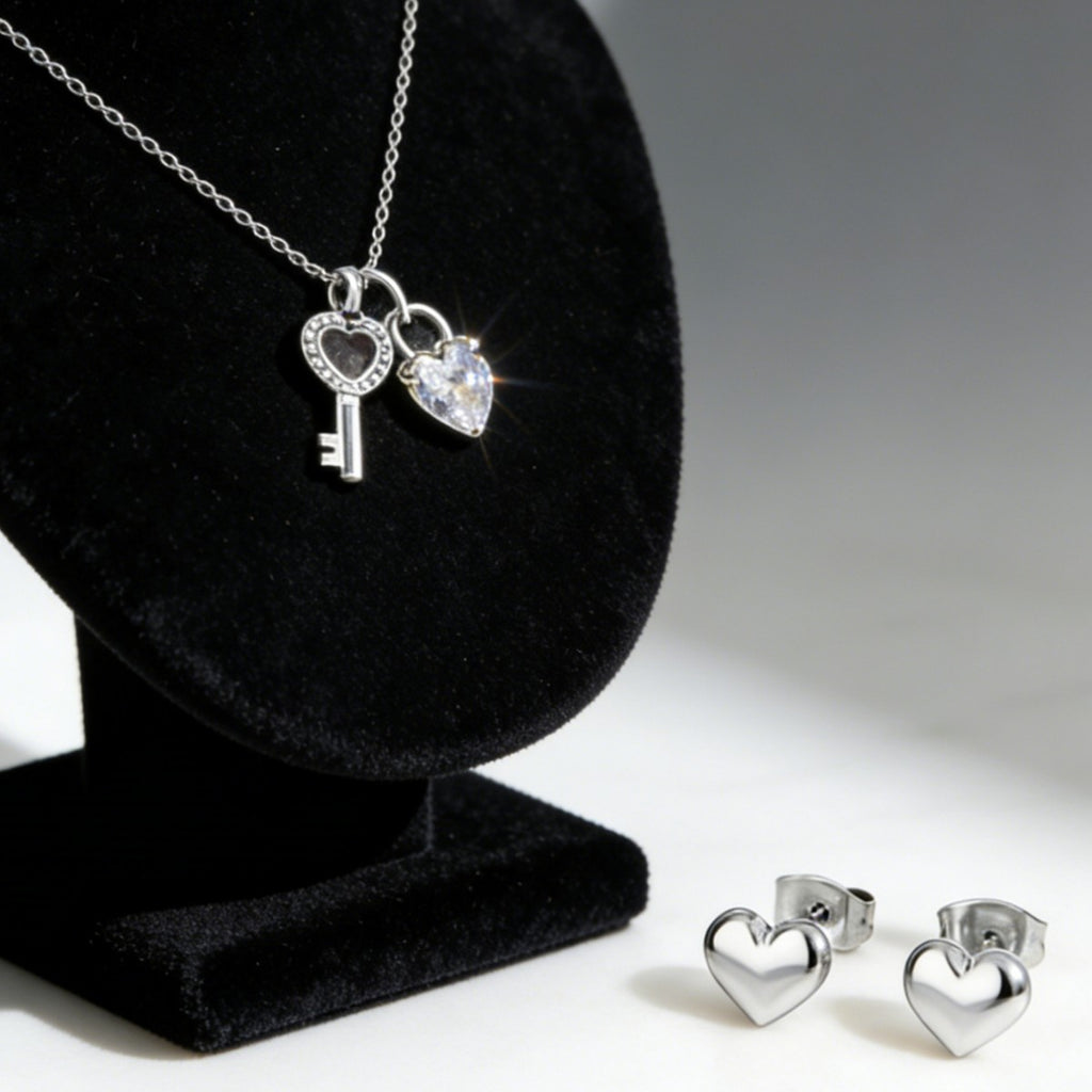 Set Stainless Steel Heart Earrings And Key Necklace Set