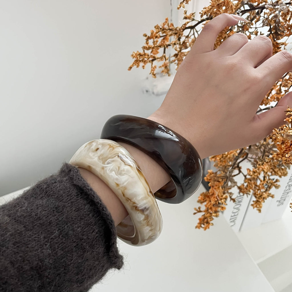 Dark Brown Brushed Irregular Resin Bracelet