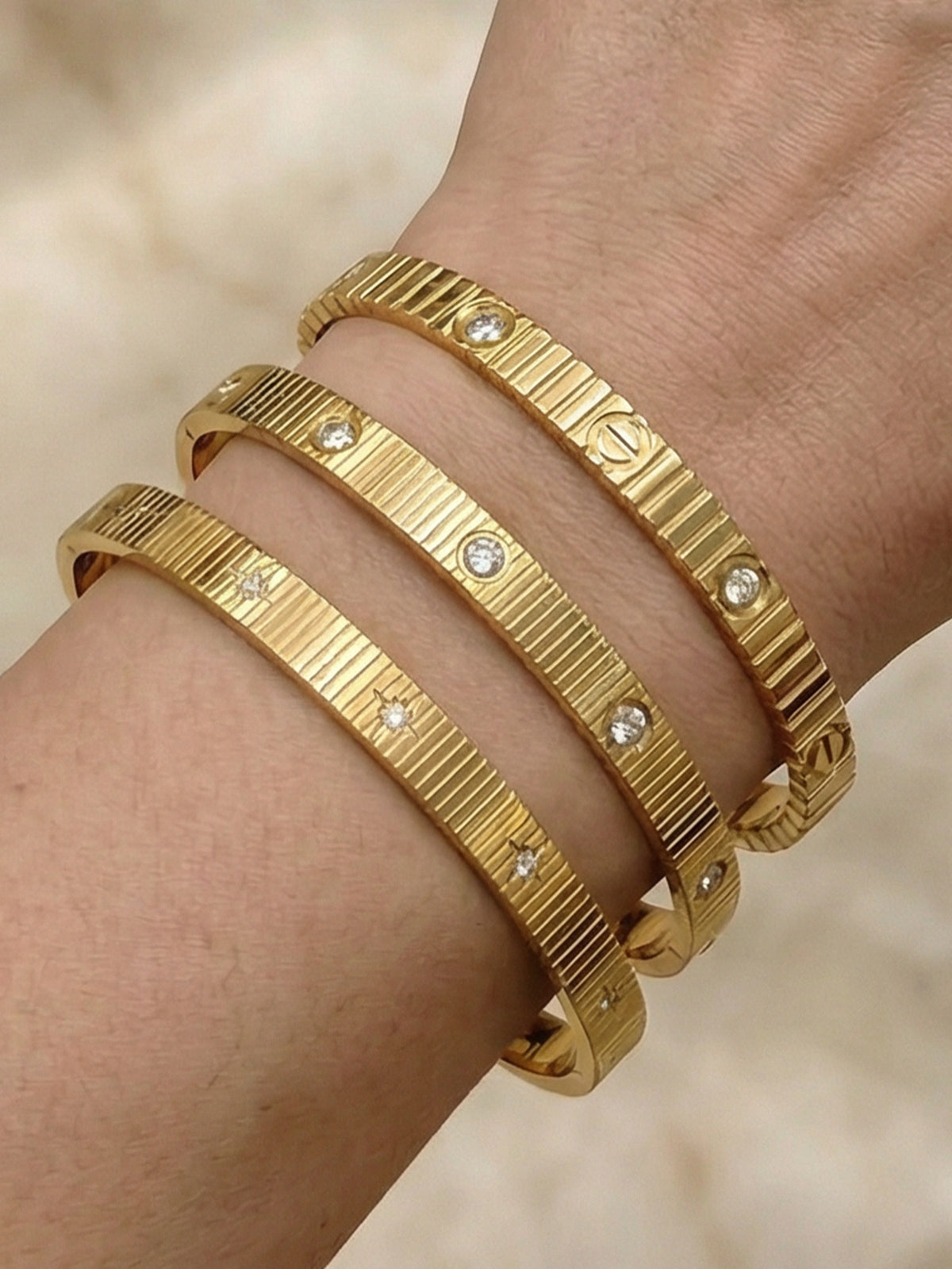 Striped Ten Round Diamond Titanium Steel Diamond-encrusted Round Bracelet