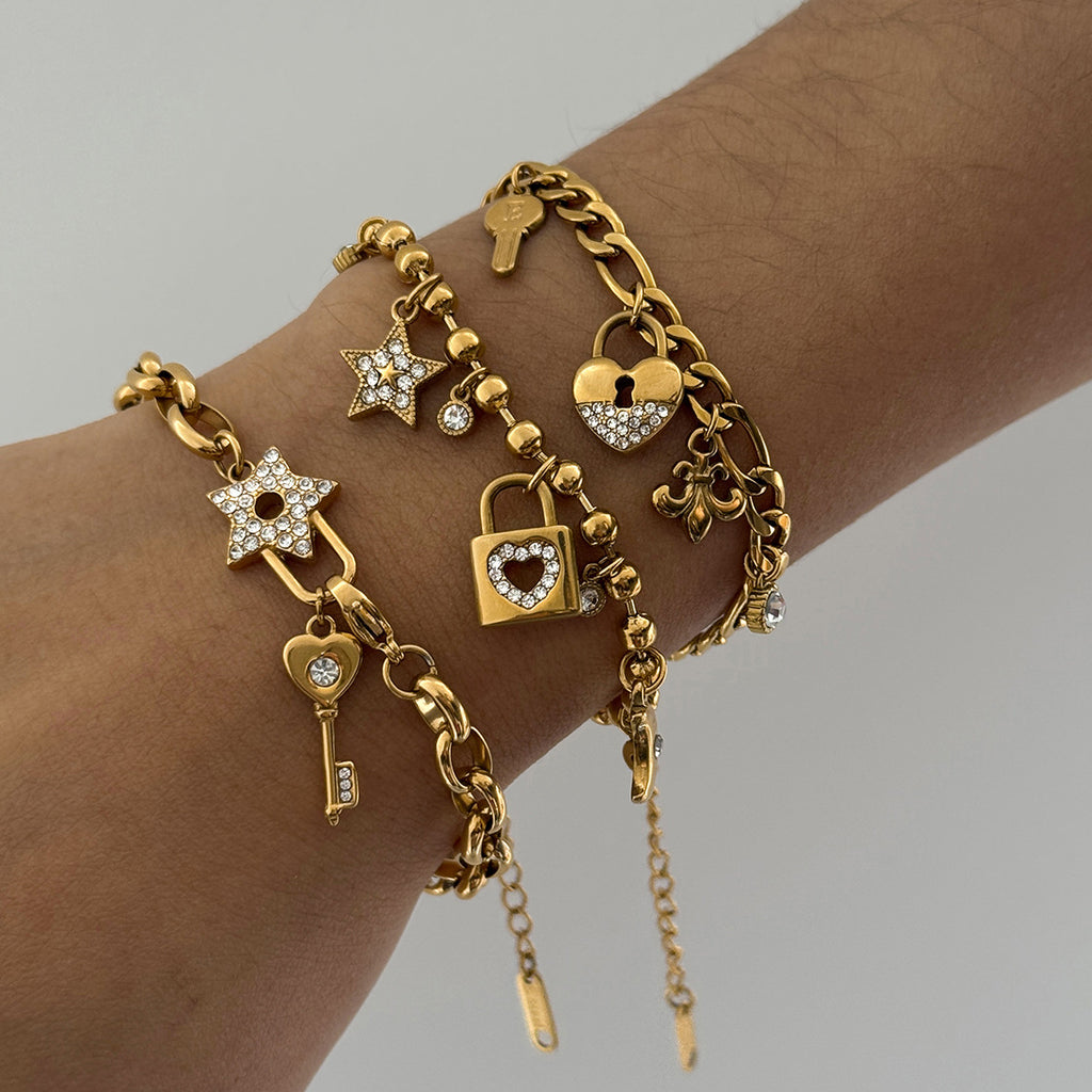 Bracelet #1 Stainless Steel Diamond-encrusted Heart And Iris Flower Bracelet