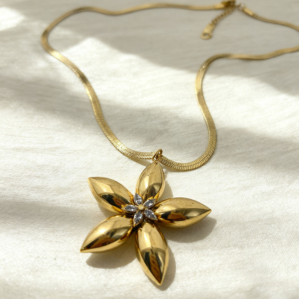 Flowers 304 Stainless Steel Diamond Flower Necklace