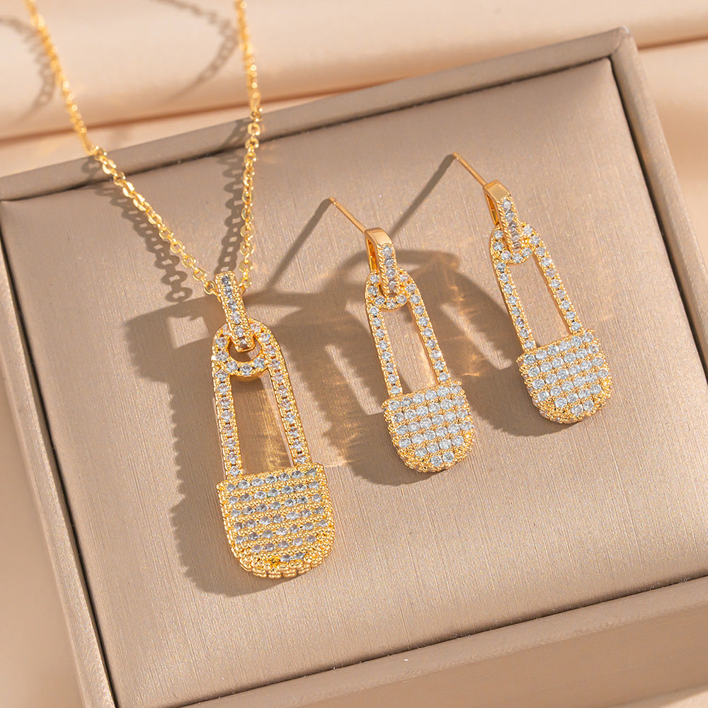 Silver Suit Titanium Steel Diamond-encrusted Four-leaf Clover Necklace And Earring Set