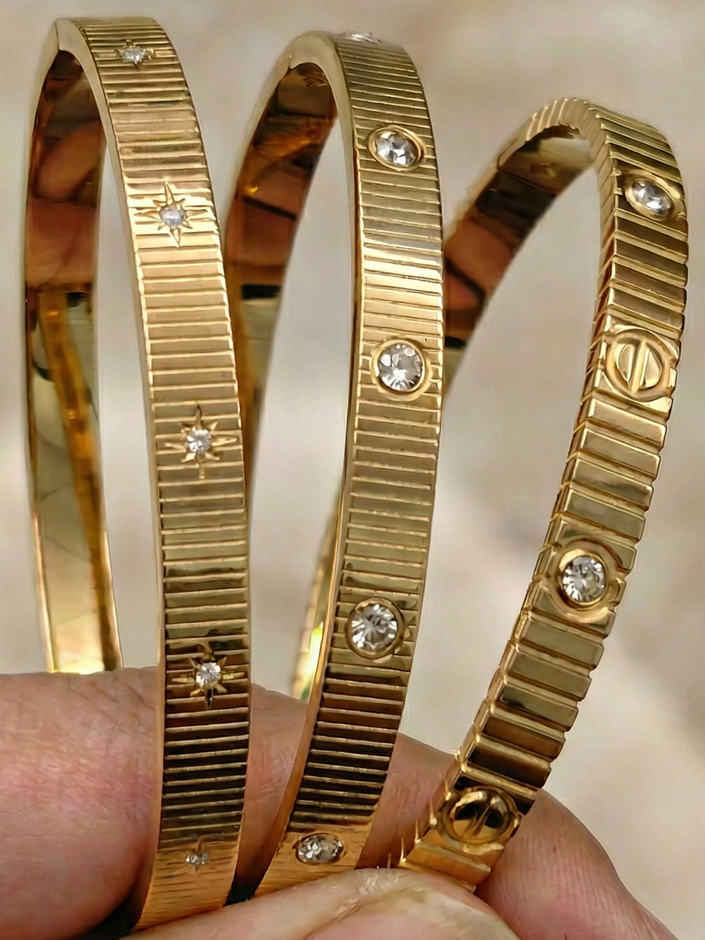 Striped Ten Round Diamond Titanium Steel Diamond-encrusted Round Bracelet